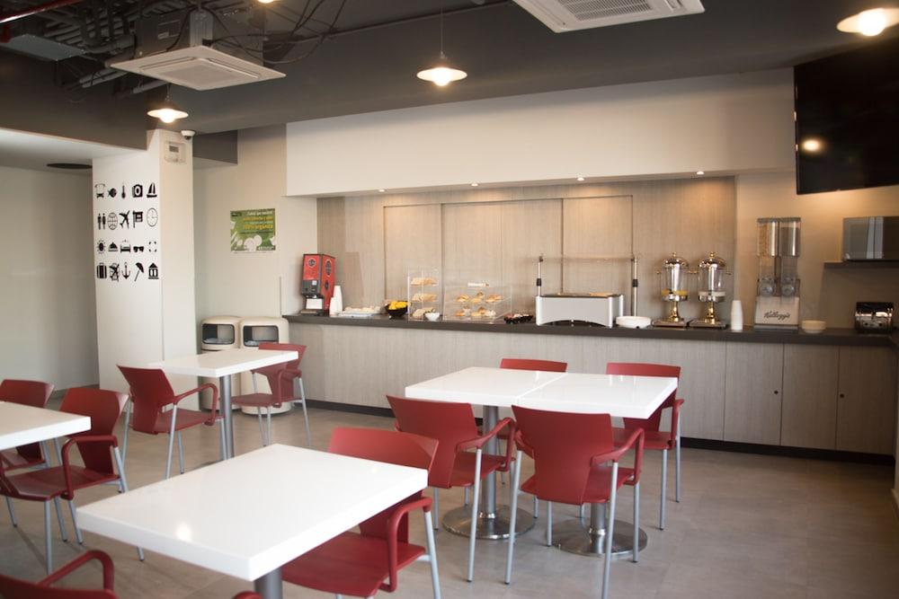 City Express Junior By Marriott Puebla Finsa المظهر الخارجي الصورة