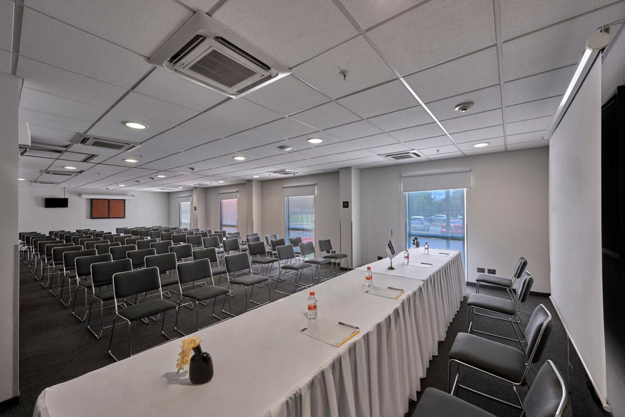 City Express Junior By Marriott Puebla Finsa المظهر الخارجي الصورة
