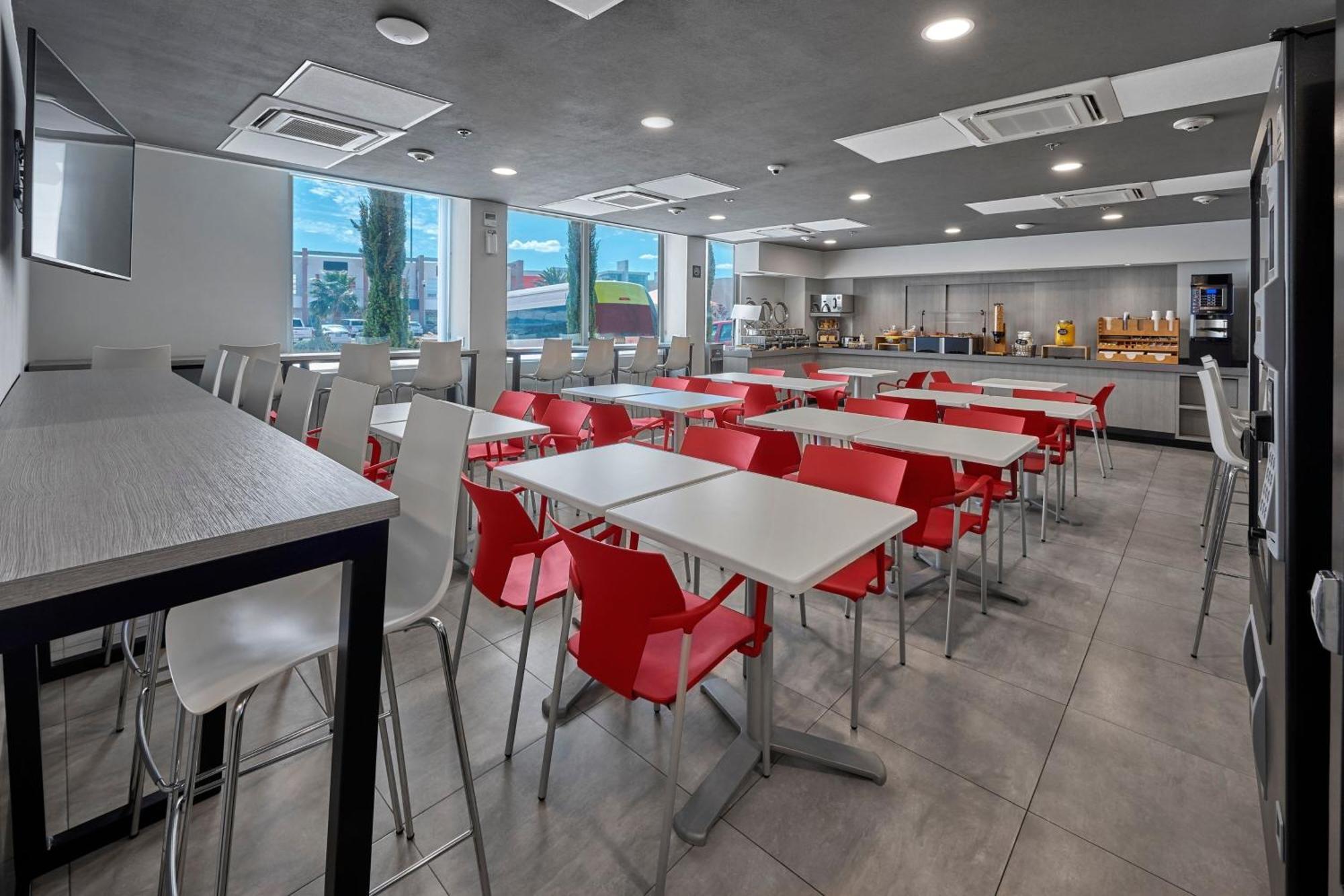 City Express Junior By Marriott Puebla Finsa المظهر الخارجي الصورة