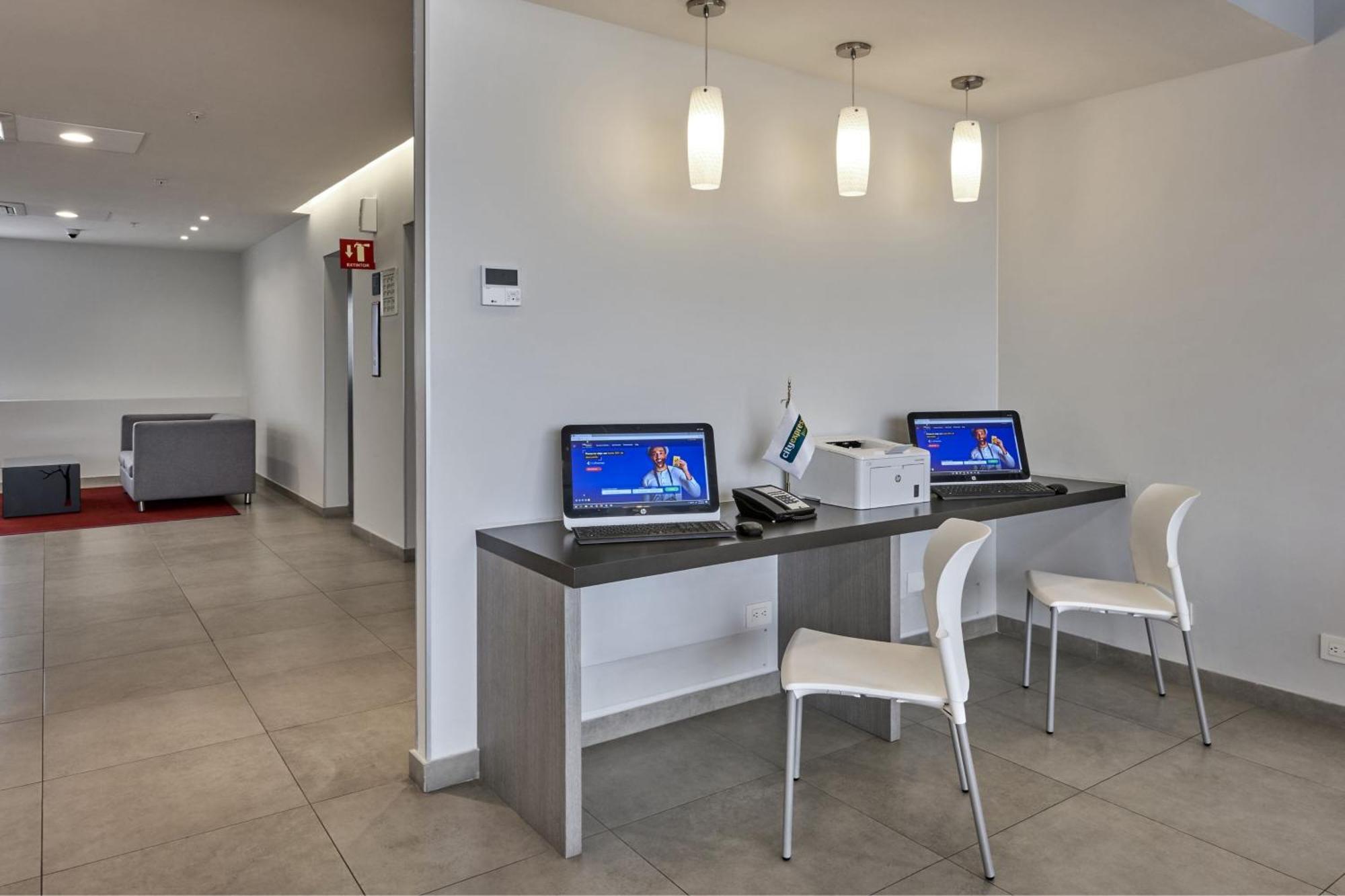 City Express Junior By Marriott Puebla Finsa المظهر الخارجي الصورة