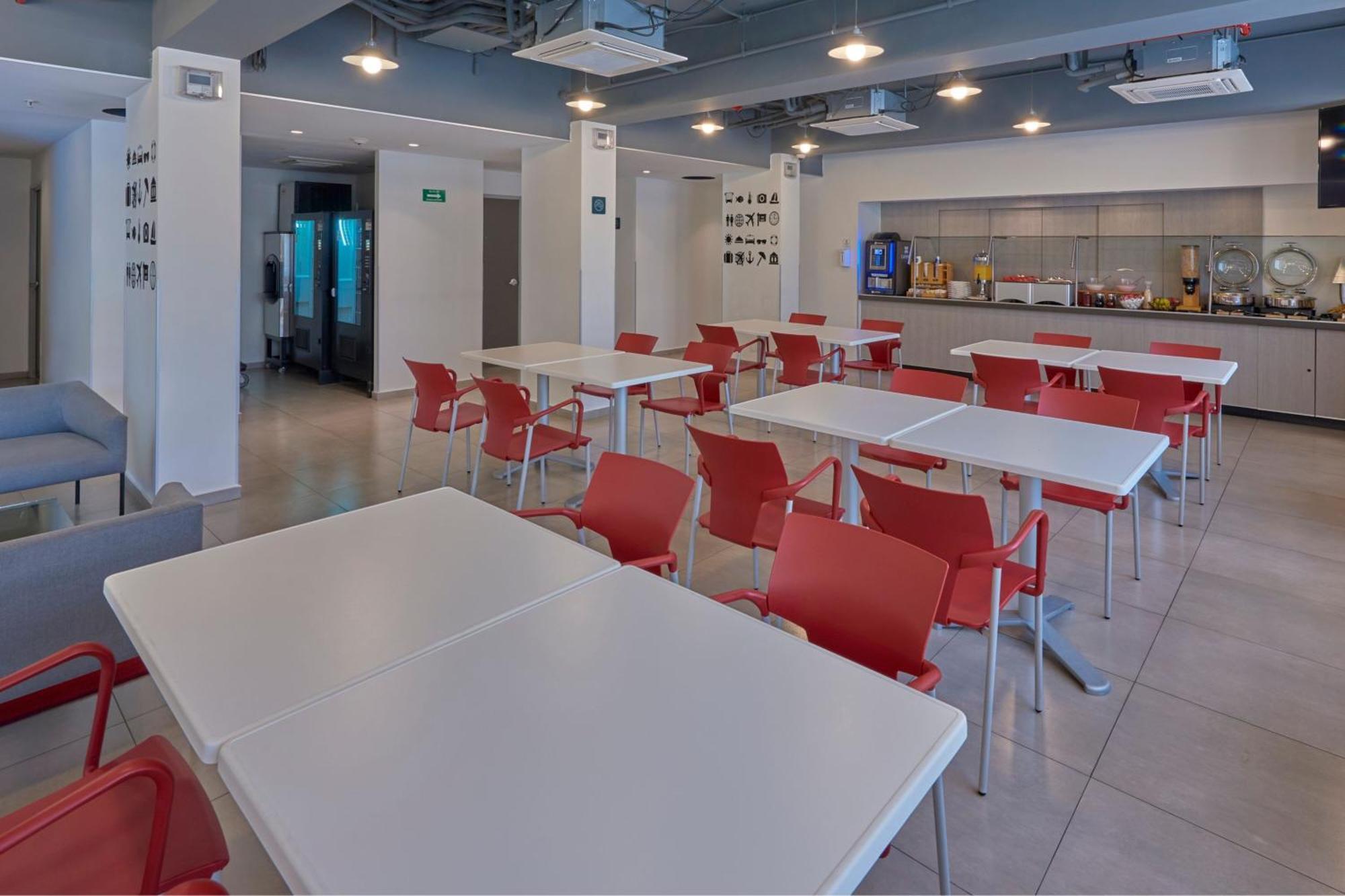 City Express Junior By Marriott Puebla Finsa المظهر الخارجي الصورة