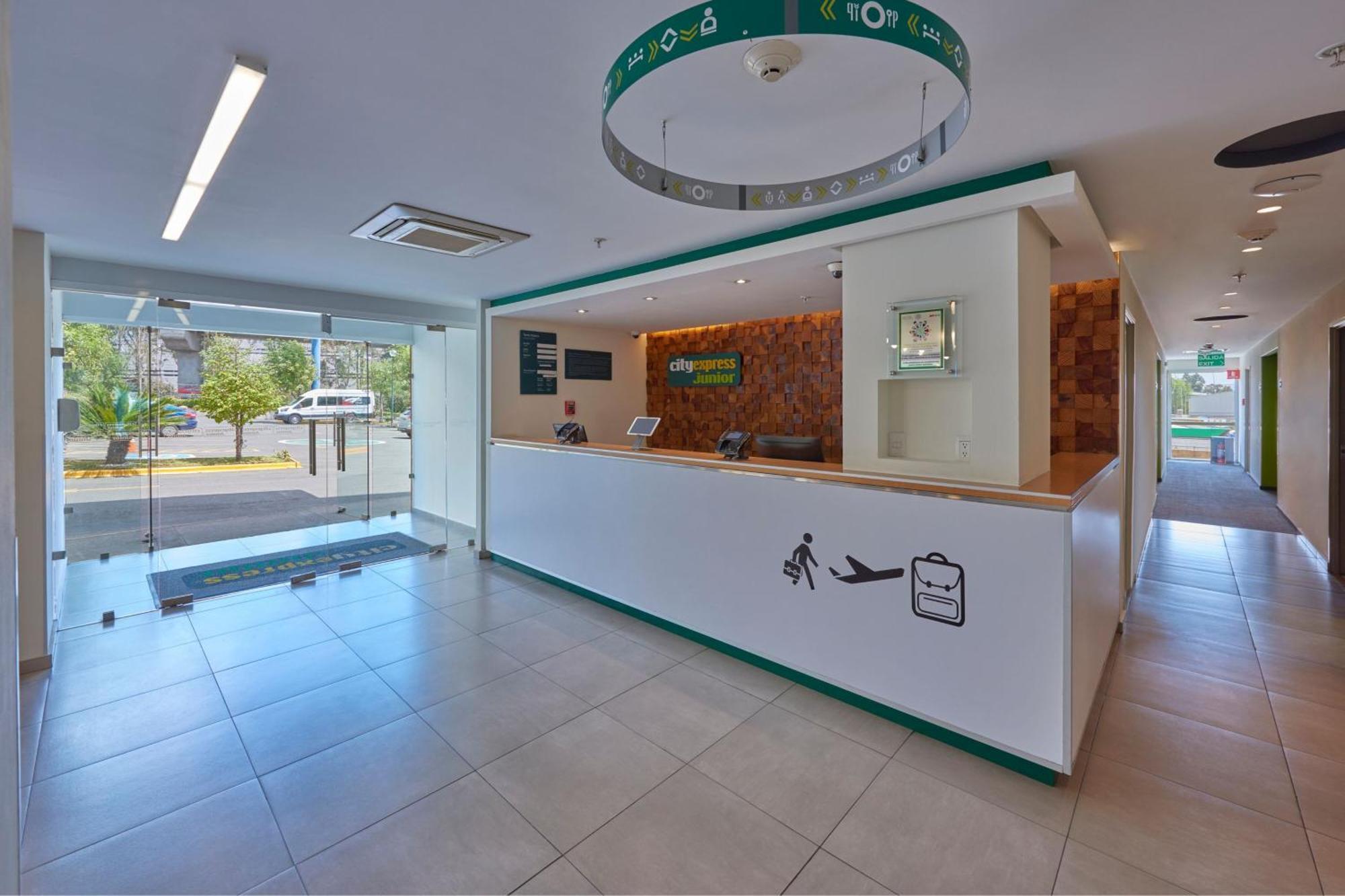 City Express Junior By Marriott Puebla Finsa المظهر الخارجي الصورة