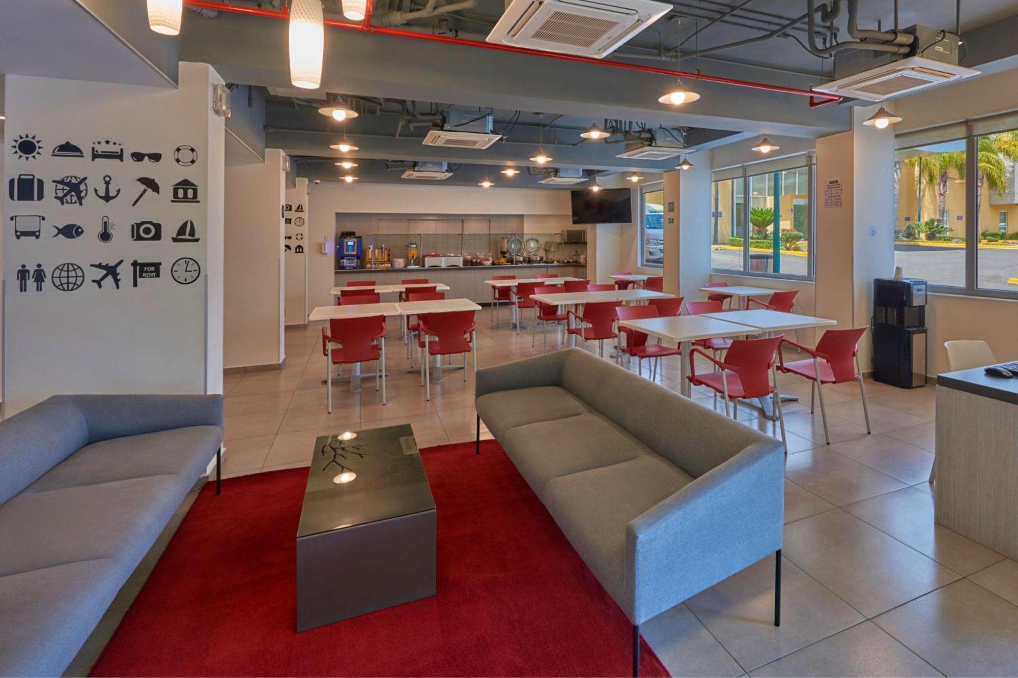 City Express Junior By Marriott Puebla Finsa المظهر الخارجي الصورة