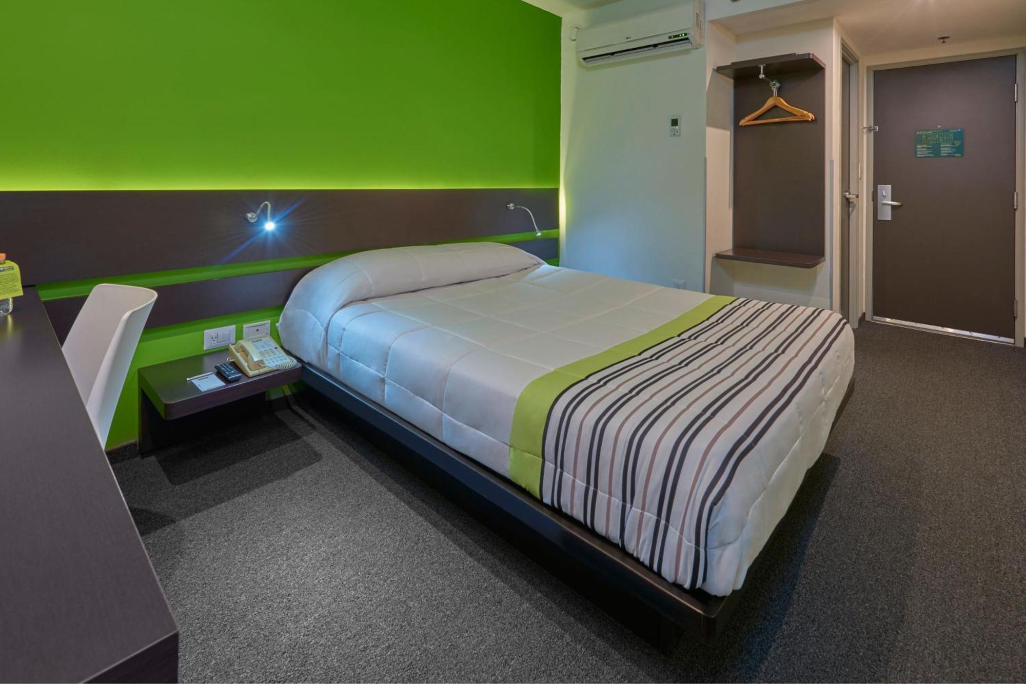City Express Junior By Marriott Puebla Finsa المظهر الخارجي الصورة